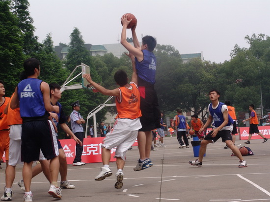 是比赛